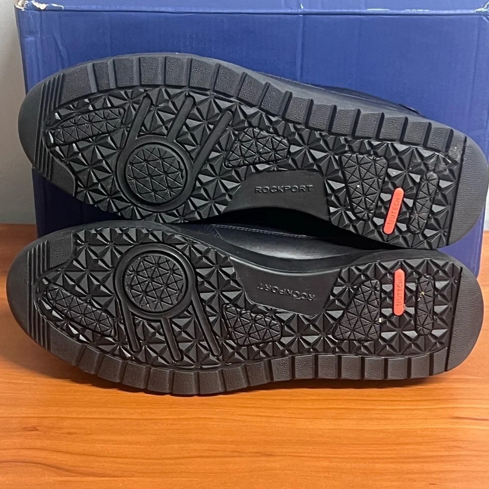 Rockport donning loafers technology